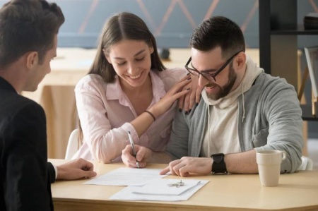 PACS ou contrat de mariage, quelles cons&eacute;quences juridiques pour votre couple ?